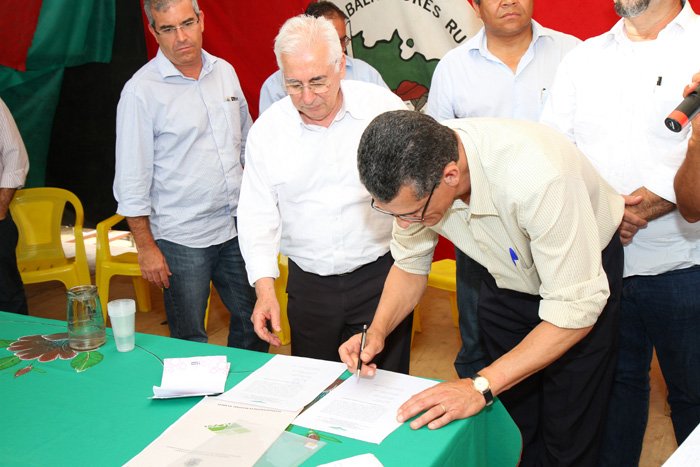 Assentamento Lagoa Caldeirão em festa