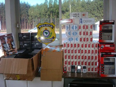 BR 116 Divisa Bahia/Minas: Polícia apreende contrabando