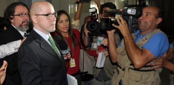 Senado cassa Demóstenes Torres