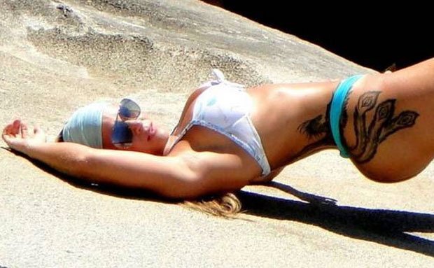 Confirmado: Furacão da CPI é a capa da Playboy