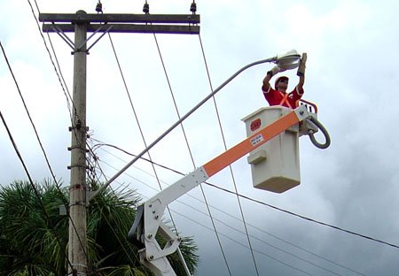 COELBA esclarece sobre iluminação pública
