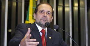 Internautas escolhem os melhores parlamentares do ano