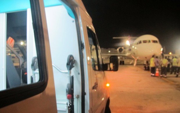 Susto nos campeões: Pane no avião assusta Fluminense