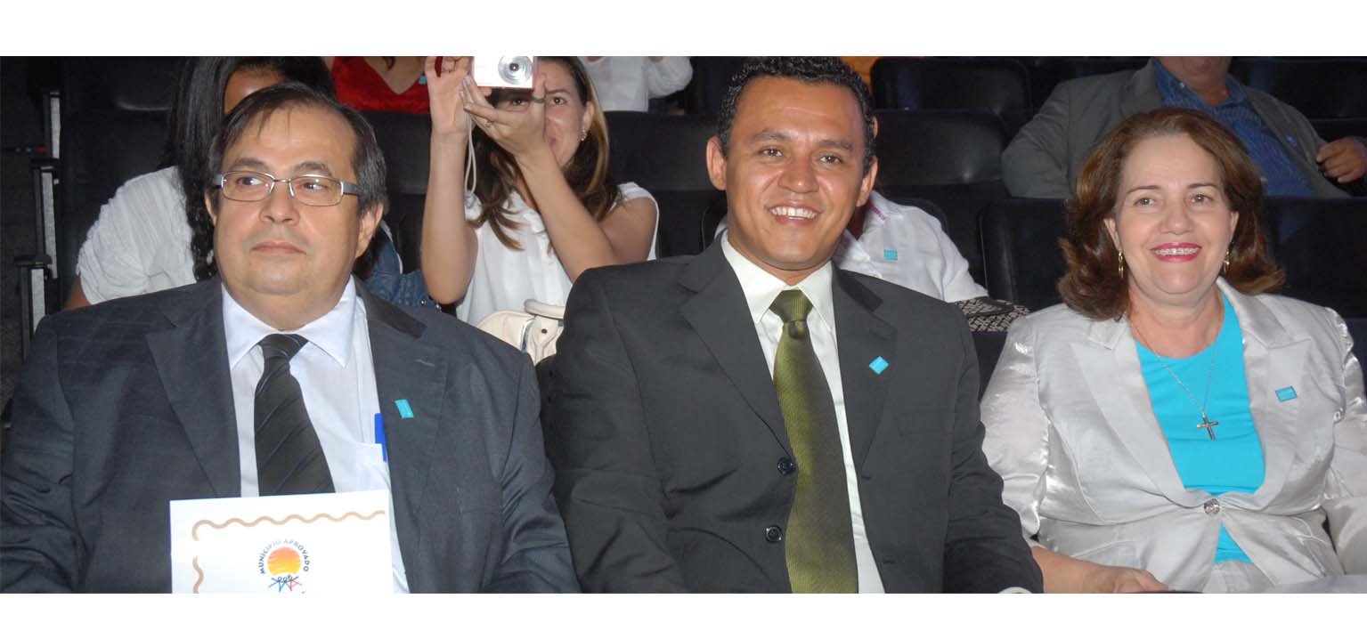 Cássia Prefeita de Mortugaba agradece selo UNICEF