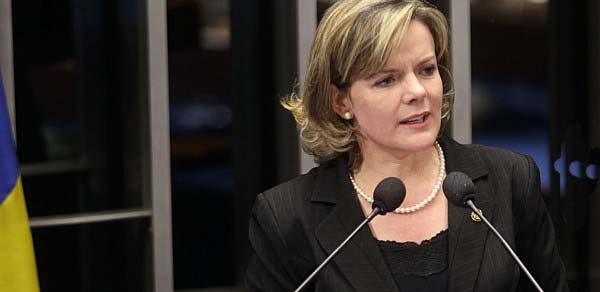 Salário mínimo será de R$ 678 em 2013 anuncia governo