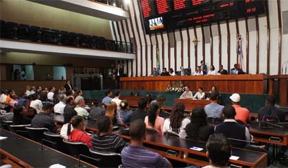 Assembléia gasta R$ 286,9 milhões só com pessoal