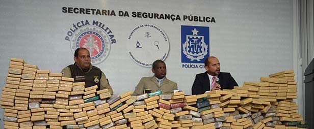 Apreendidas mais de meia tonelada de maconha prensada