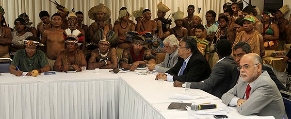 Secretários recebem comunidades indígenas