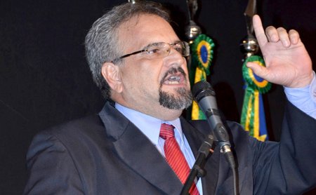 Marcelino Galo pede que Assembleia devolva mandatos