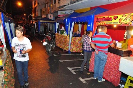 Festas Juninas reforçam renda de comerciantes informais