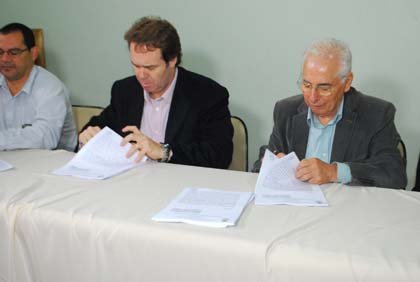 Cidade Verde assina contrato do transporte coletivo