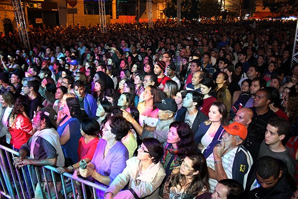 Natal da Cidade: público prestigia mega evento
