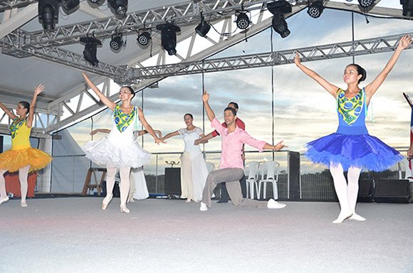 Ballet para Cegos apresenta espetáculo “Superando Limites”