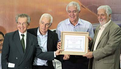 Assinada ordem de serviços do novo aeroporto de Conquista