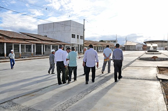 Governo visita obras do Complexo Cultural Glauber Rocha