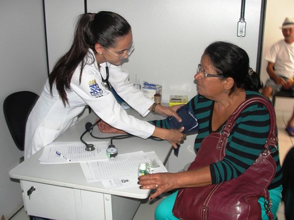 Farmácia promove atividade: uso racional de medicamento