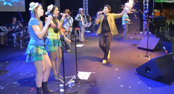 Aberto oficialmente o Forró Pé de Serra do Periperi 2014