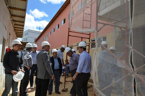 Setembro inaugura Centro de Comércio Popular