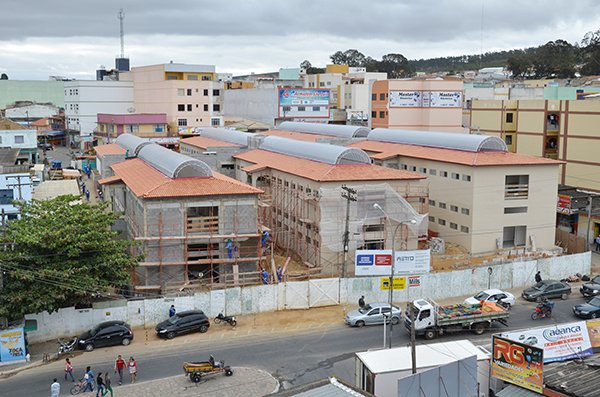 Conder visita obras do Centro de Comércio Popular