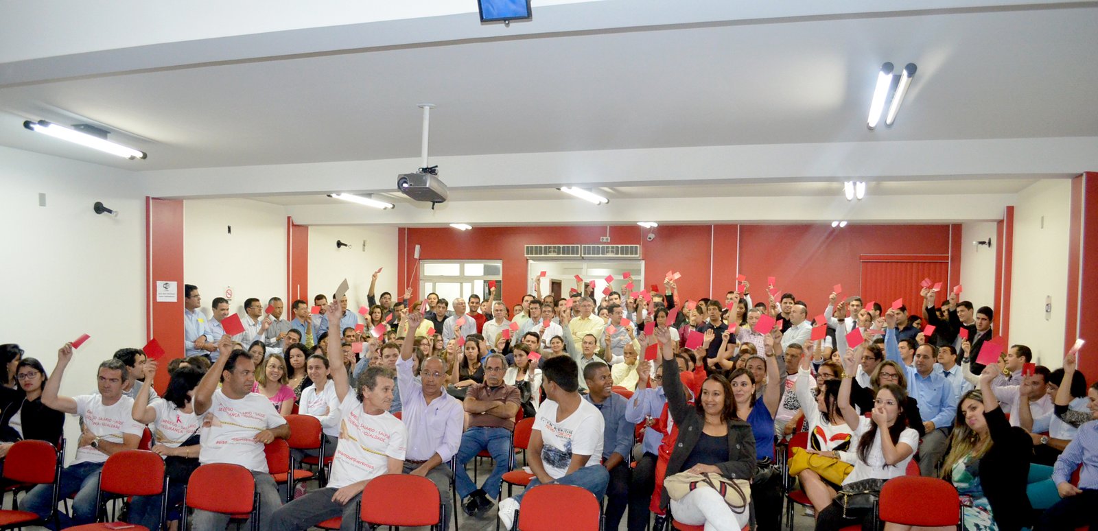 Bancários voltam ao trabalho nesta quarta, 08