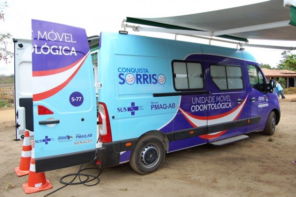 Odontomóvel fortalece ações de saúde bucal nos distritos