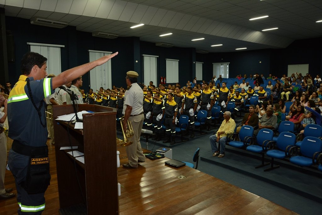 Solenidade de formatura de novos agentes