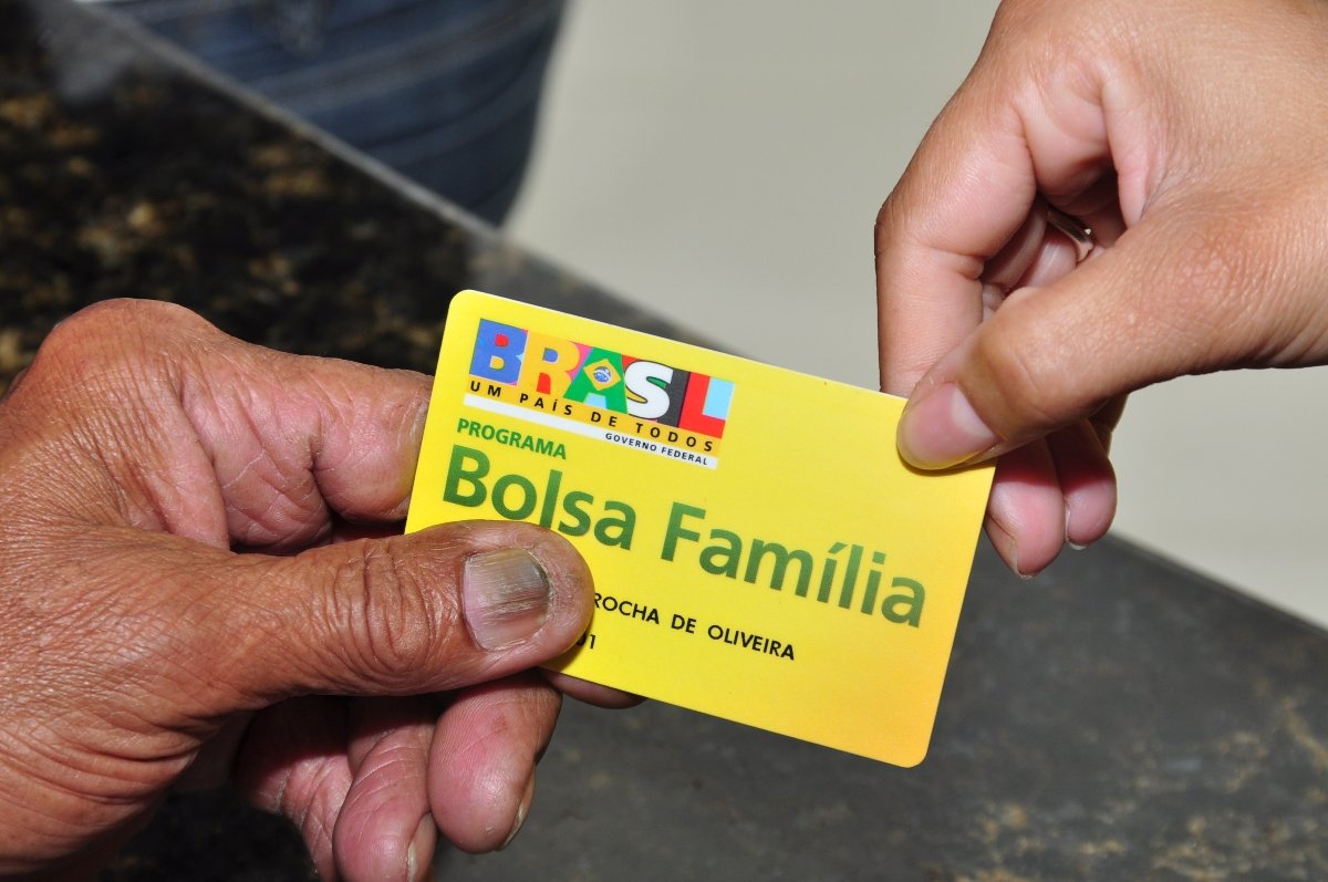 Revisão cadastral do Bolsa Família até 16 de janeiro