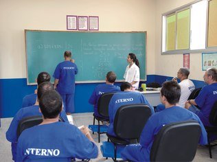 Estado lança consulta pública: plano de educação nos presídios