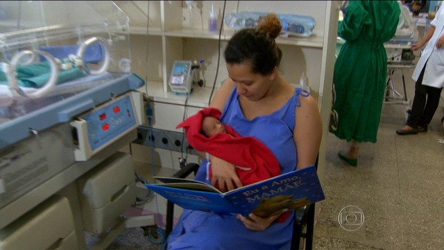 Inusitado: Médicos pediatras devem receitar ‘livros’ para a criançada