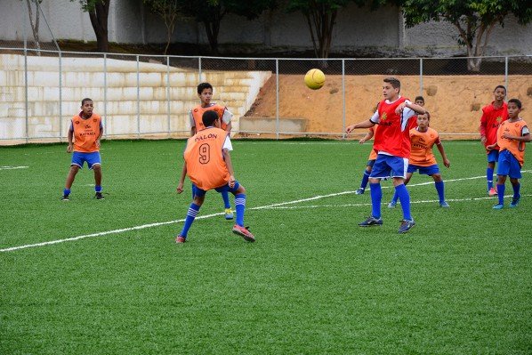 Escolinhas de esportes no Edvaldo Flores tem inscrições abertas