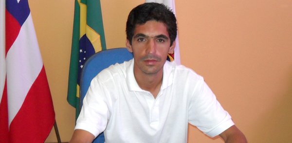 Justiça Federal bloqueia bens de ex-prefeito de Poções