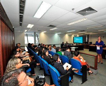 Juizado de Apoio ao Superendividado busca parcerias