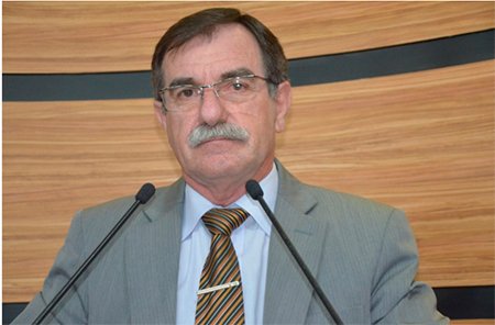 Arlindo: “tratamento privilegiado com a Viação Vitória”