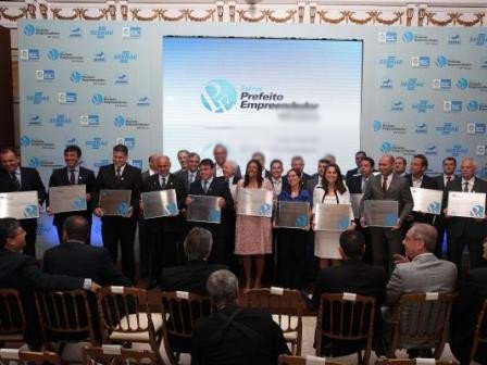 Prefeitos baianos premiados por empreendedorismo