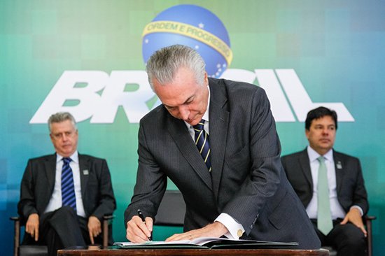 Presidente Temer reajusta Bolsa Família acima da inflação