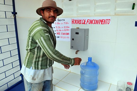 Comunidades do semiárido baiano recebem água doce