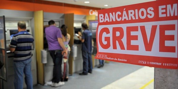 Greve dos bancários continua: sem acordo