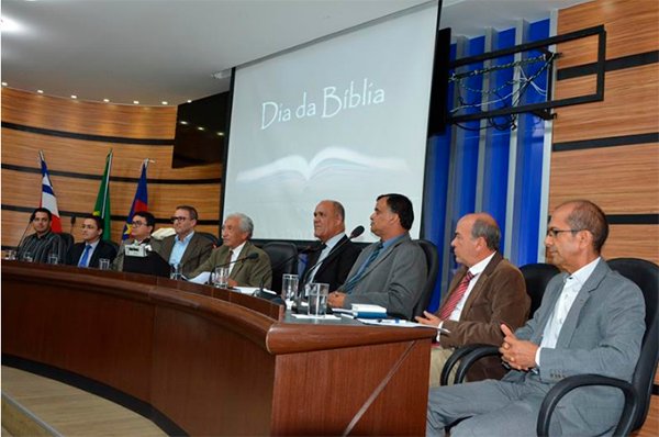 Câmara comemora Dia da Bíblia em audiência pública