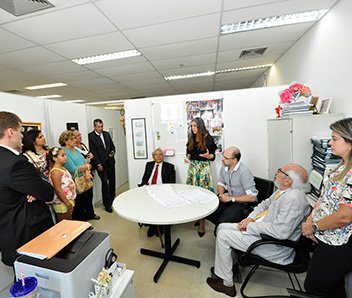 Núcleo Auxiliar de Conciliação e Precatórios entrega alvarás