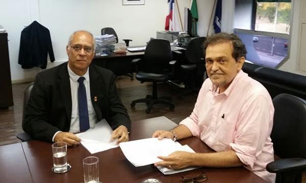 Reitor da UESB tem reunião com secretário de Educação