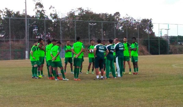 ECPP embala e pega o Fluminense de Feira