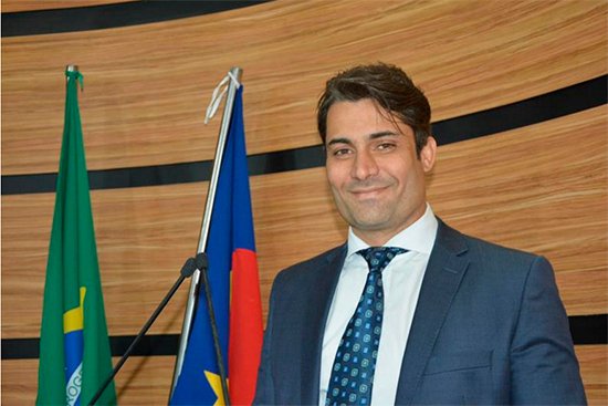 Rodrigo Moreira defende aprovação de projetos de sua autoria