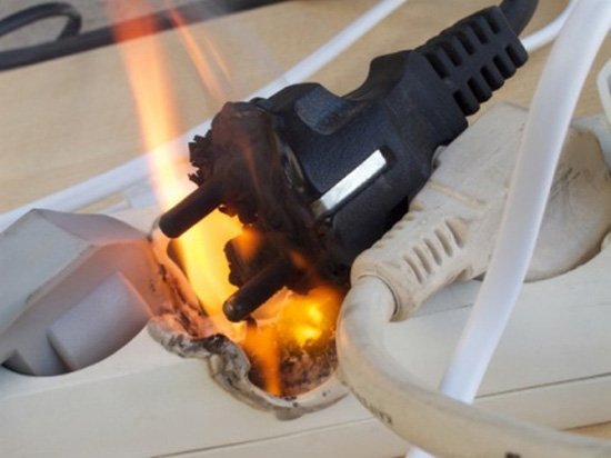 Aparelhos queimados após oscilação de energia elétrica podem gerar indenização por danos materiais