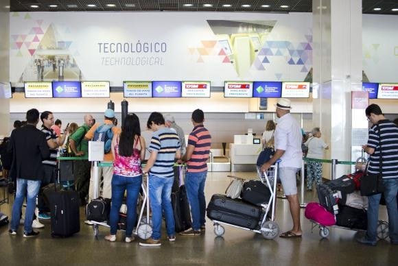 Empresas aéreas podem cobrar por bagagen
