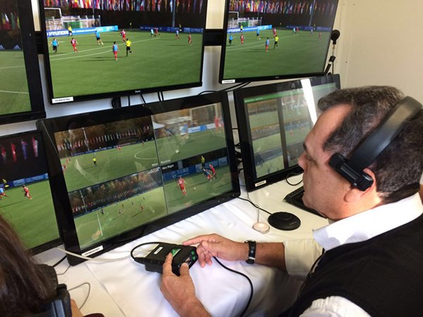 Neste domingo, 7: Brasil usa inédito do árbitro de vídeo