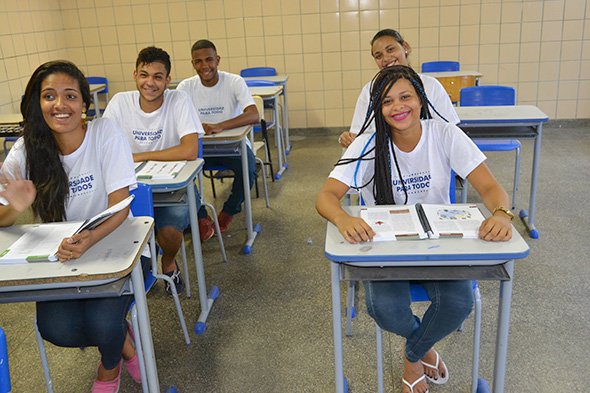 Sairam contemplados do Universidade Para Todos