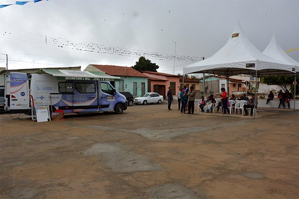 Prefeitura leva mutirão de serviços ao povoado de Batuque