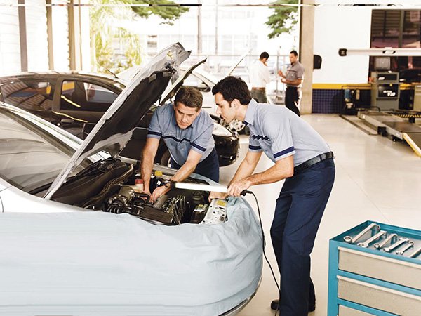 Porto Seguro oferece revisão veicular gratuita neste sábado