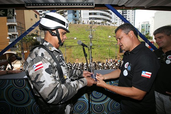 Rui destaca empenho policial no encerramento da operação de Carnaval