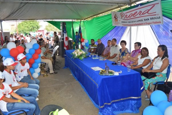 Alunos da Rede Municipal são certificados pelo Programa Educacional de Resistência às Drogas